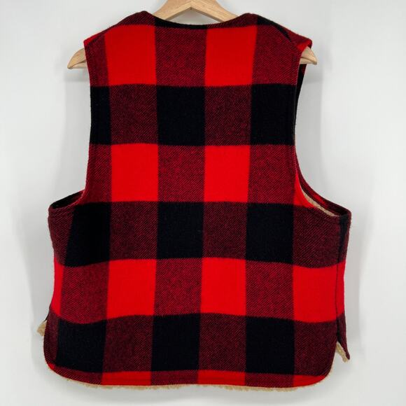 Bemidji Woolen Mills Wool Vest Vtg Mens Large Buffalo Plaid Red Black Sherpa USA - Picture 2 of 8